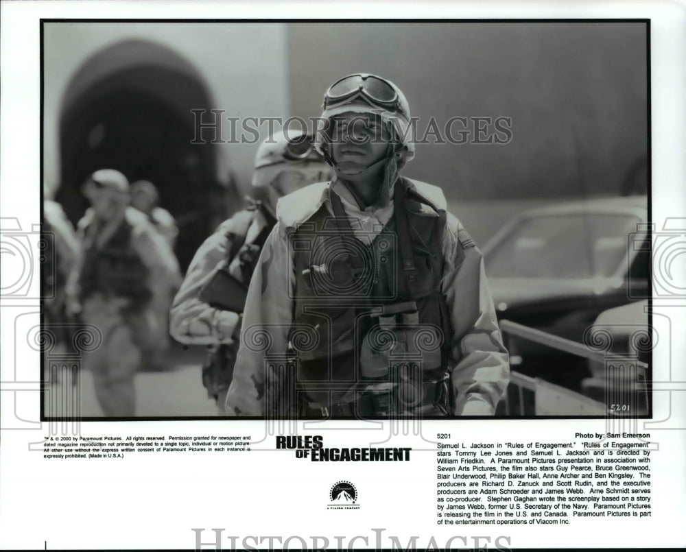 2000 Press Photo Samuel L. Jackson stars in Rules of Engagement - cvp64118 - Historic Images