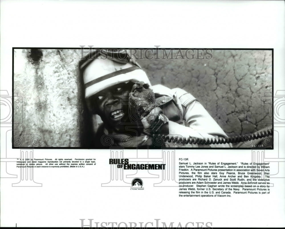 2000 Press Photo Samuel L. Jackson stars in Rules of Engagement - cvp64120- Historic Images