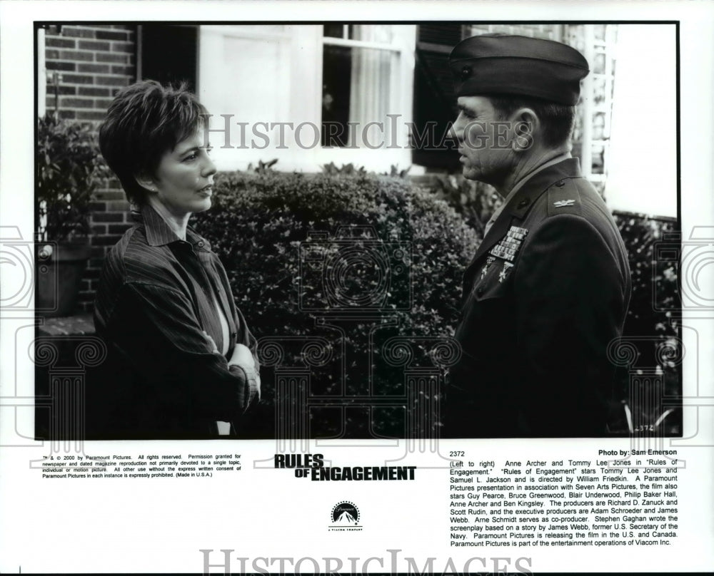 2000, Anne Archer and Tommy Lee Jones star in Rules of Engagement - Historic Images
