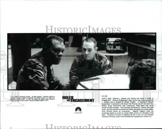 2000 Press Photo Samuel L. Jackson & Tommy Lee Jones in Rules of Engagement - Historic Images