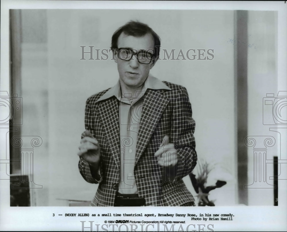 1984, Woody Allen in Broadway Danny Rose - cvp64379 - Historic Images