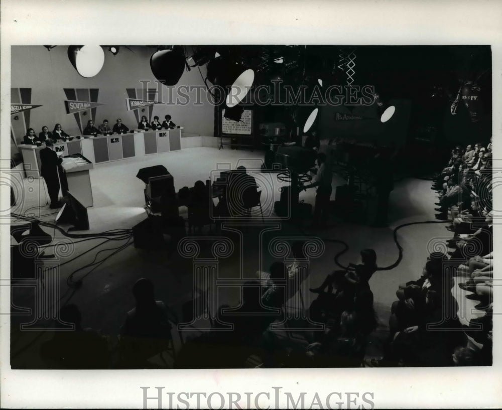 Press Photo Behind the scenes of It&#39;s Academic - cvp64497 - Historic Images