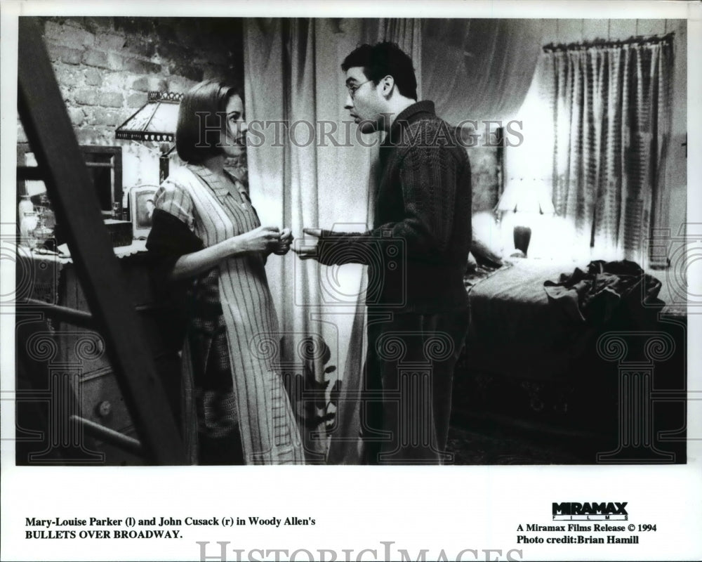 1994 Press Photo Mary-Louise Parker and John Cusack in Bullets Over Broadway - Historic Images