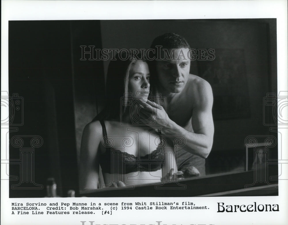 1995 Press Photo Mira Sorvino and Pep Munne star in Barcelona - cvp65340-Historic Images