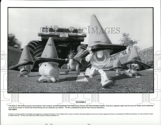 1999 Press Photo Buzz Lightyear and toys from Toy Story 2 animated movie- Historic Images