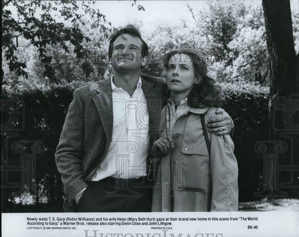 1982 Press Photo Mary Beth Hurt & Robin Williams in The World According to Garp - Historic Images