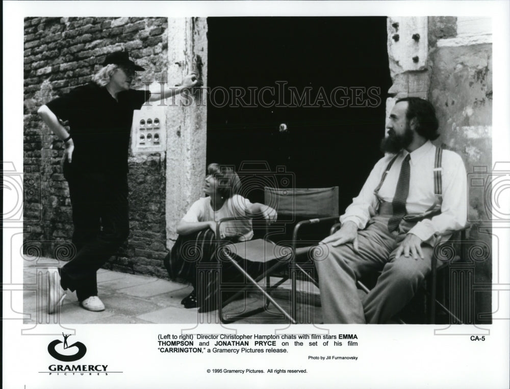 1995 Press Photo Emma Thompson and Jonathan Pryce star in Carrington - cvp65973-Historic Images