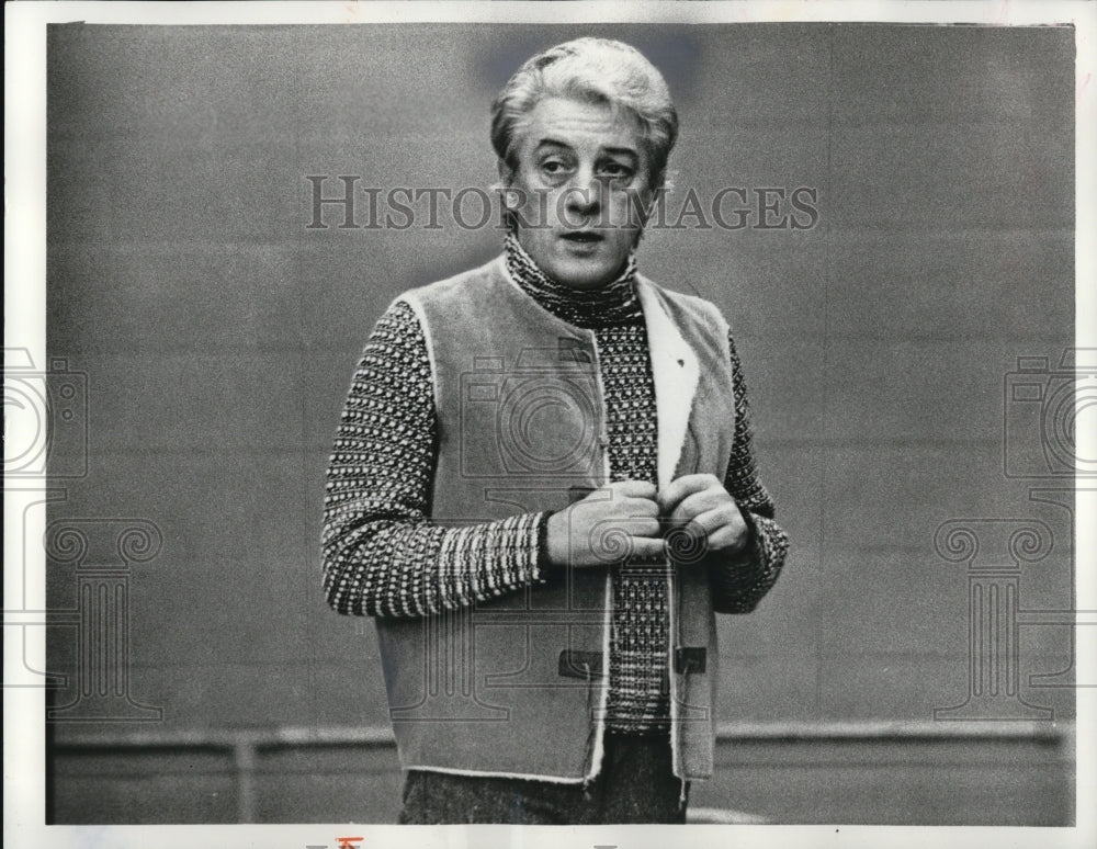 1977, Karel Shook, Director - cvp66271 - Historic Images