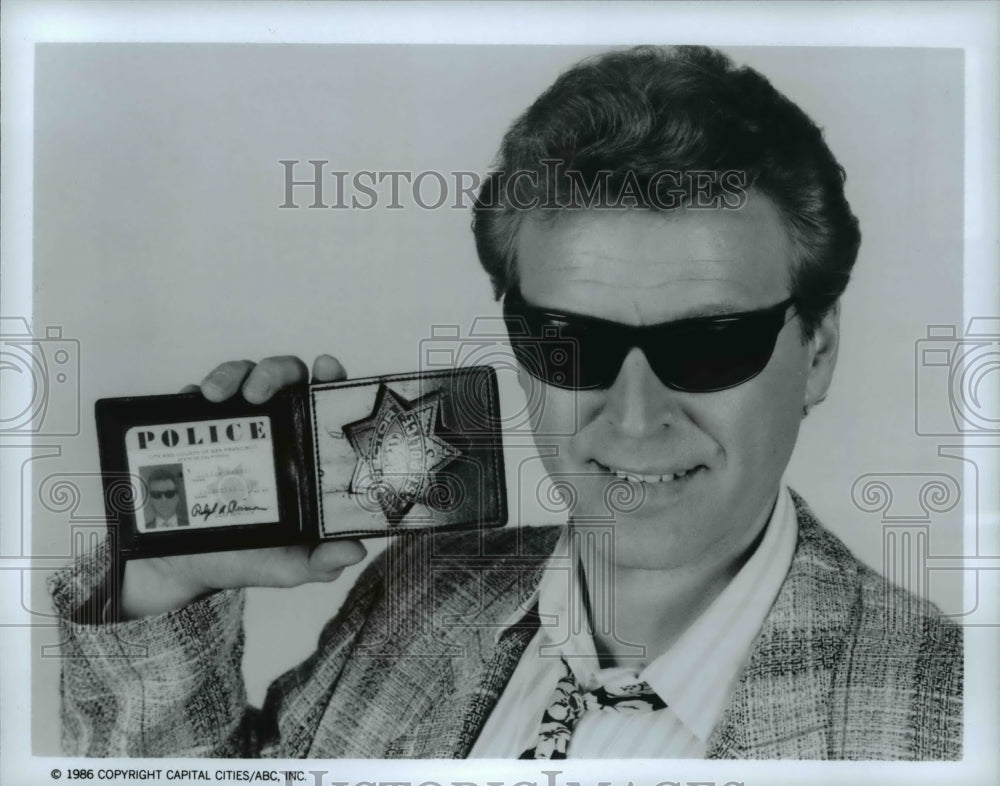 1986 Press Photo David Rasche stars in Sledge Hammer TV show - cvp66844 - Historic Images