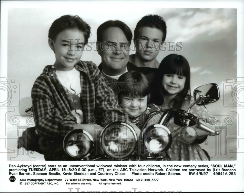 1997, Dan Aykroyd Brandon Barrett Spencer Breslin and Kevin Sheridan - Historic Images