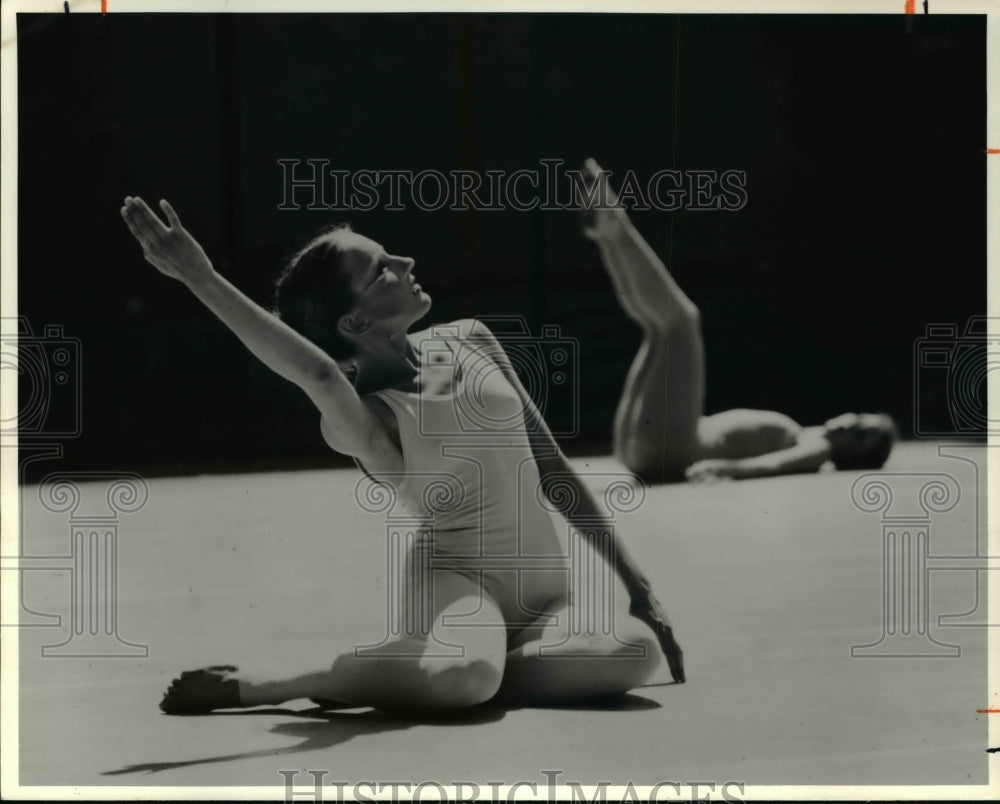 1977, Tamar Kotoske of Footpath Dance Company - cvp67497 - Historic Images