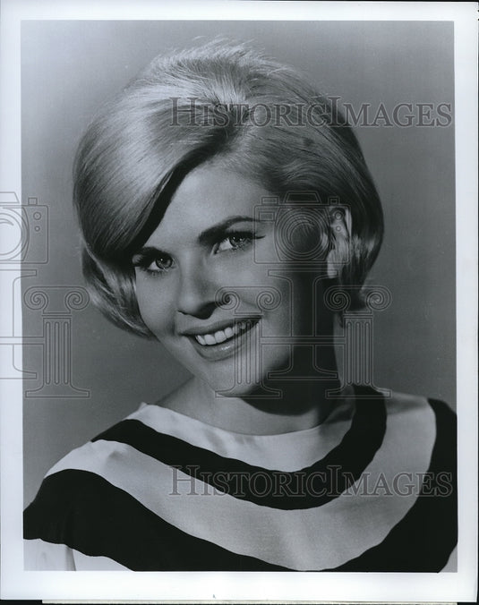 Press Photo Barbara Anderson stars as Eve Whitfield in Ironside - cvp68579- Historic Images