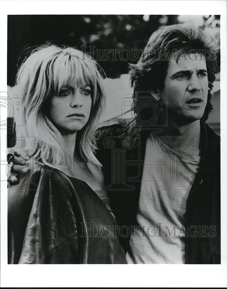 1992 Goldie Hawn Mel Gibson in Bird on a Wire - Historic Images