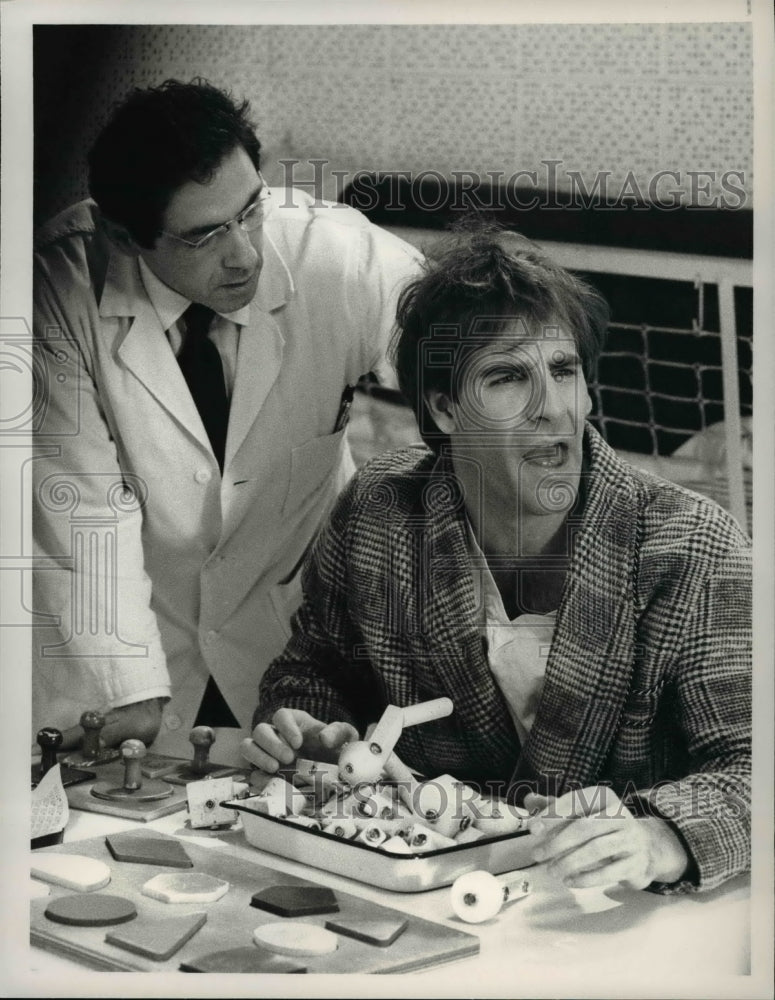 1991 Press Photo Scott Bakula David Proval on Quantum Leap - cvp70336 - Historic Images