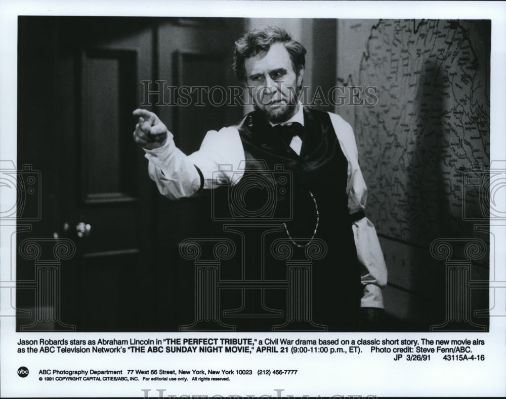 1991 Jason Robards in The Perfect Tribute - Historic Images