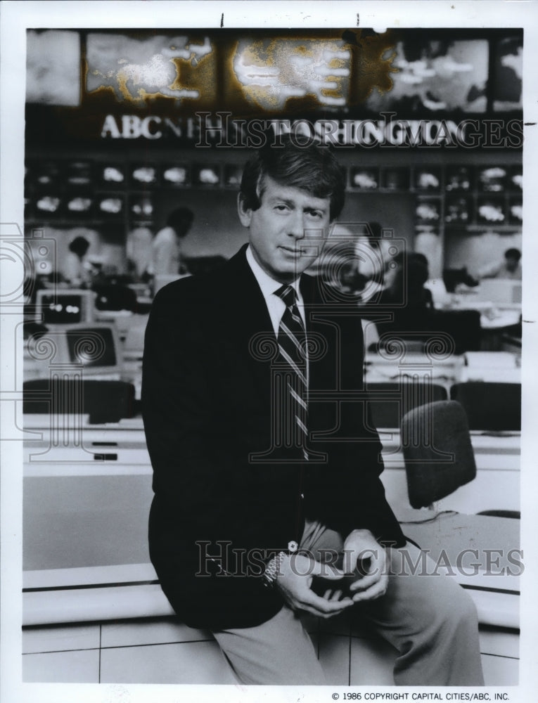 1986 Press Photo Ted Koppel, ABC News Nightline Anchor - cvp73464- Historic Images