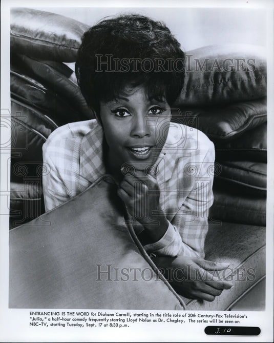 1968 Dianhann Carroll in Julia - Historic Images