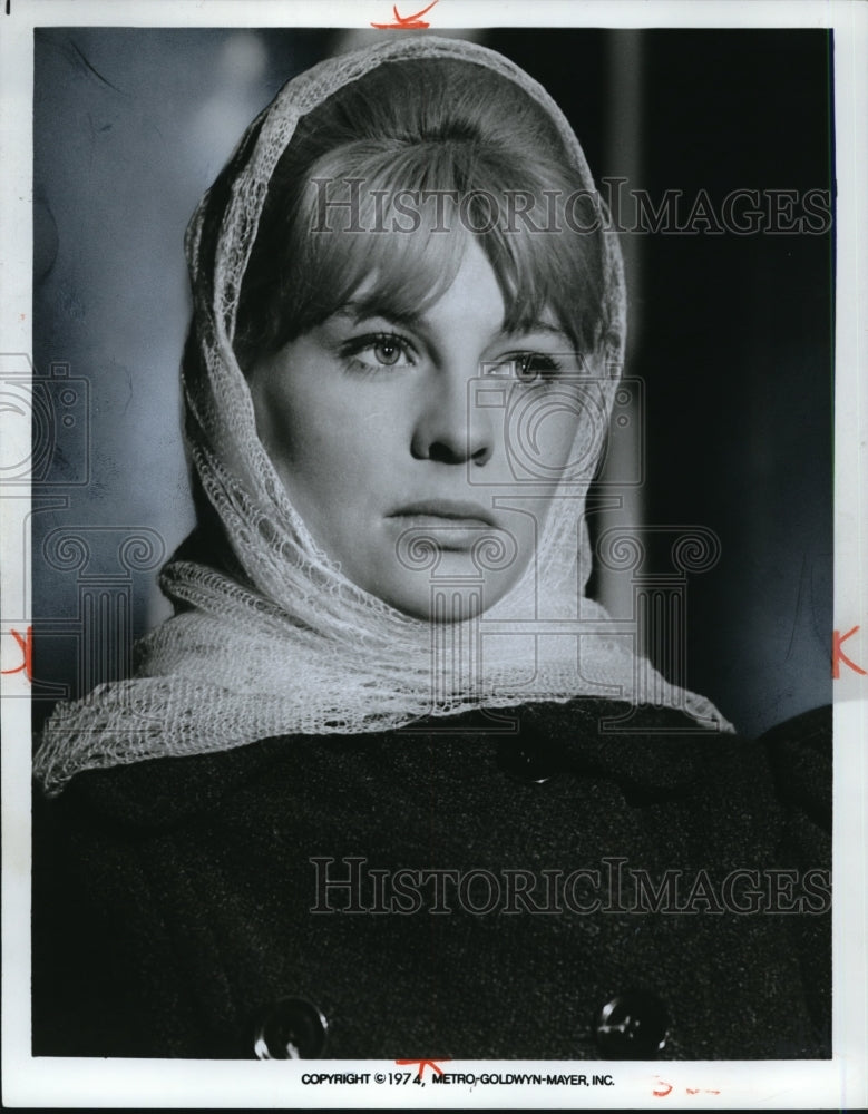 1974 Press Photo United Artists presents Doctor Zhivago with Julie Christie - Historic Images