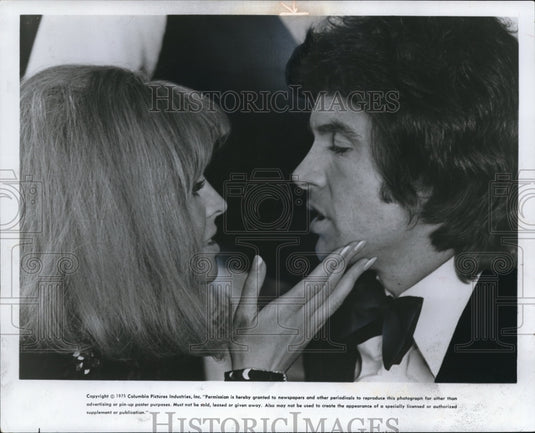 1975 Press Photo Julie Christie, Warren Beatty in Shampoo - Historic Images