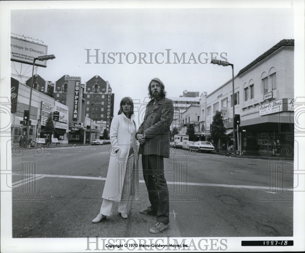 1971 Press Photo Jeanne Moreau, Donald Sutherland in Alex in Wonderland - Historic Images