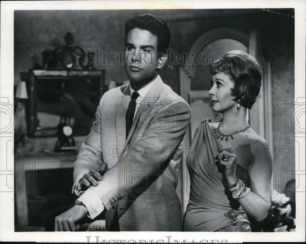 1970, Warren Beatty &amp; Vivien Leigh in The Roman Spring of Mrs Stone - Historic Images