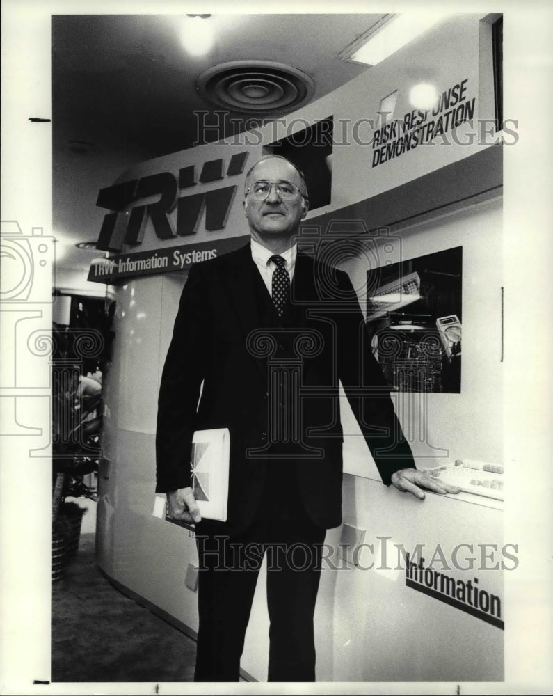 1987 Press Photo Richard DC Whilden- Historic Images