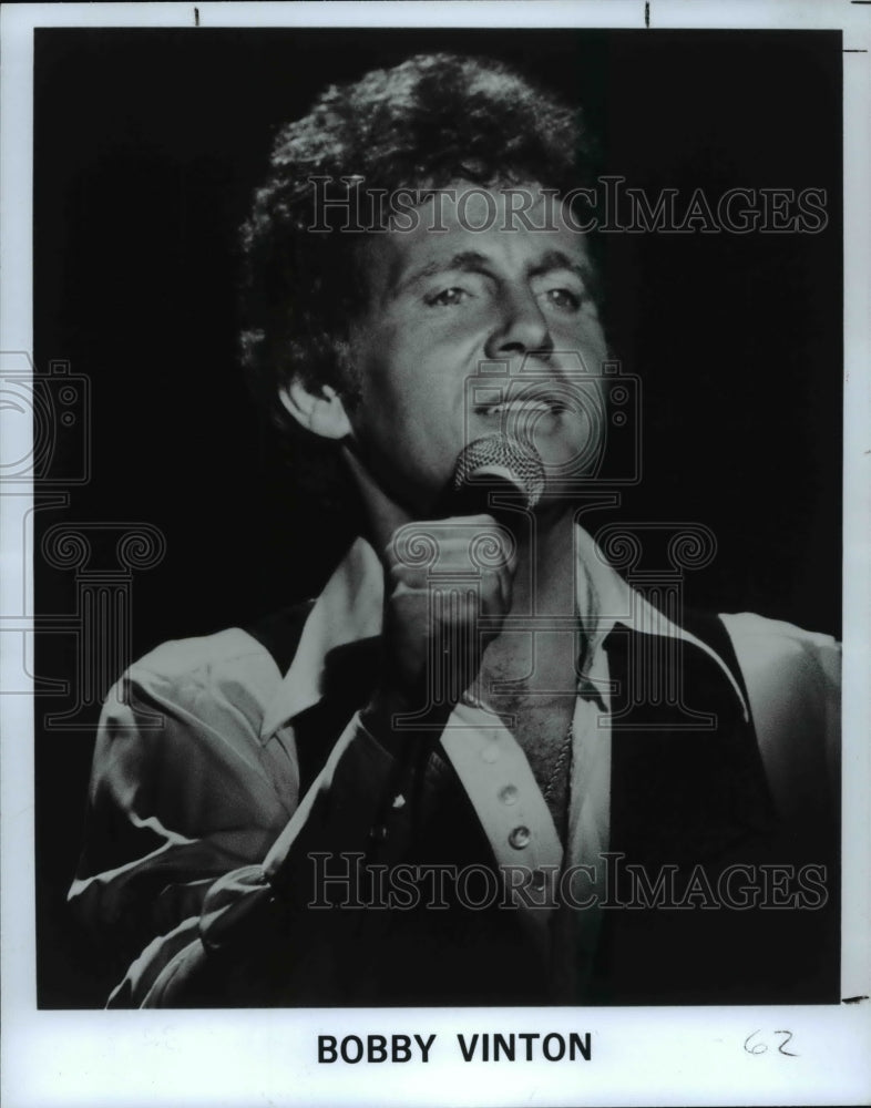 1987 Singer Bobby Vinton - Historic Images
