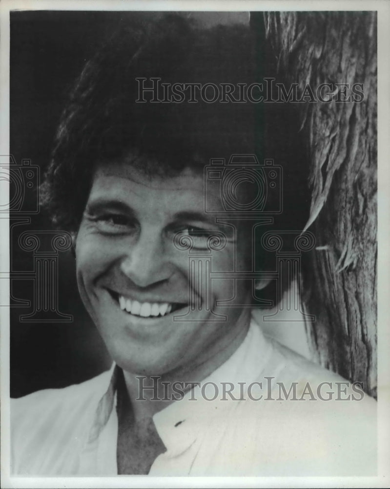 1985 Singer Bobby Vinton - Historic Images