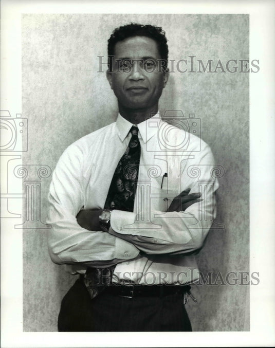 Press Photo Sam Turner - Historic Images
