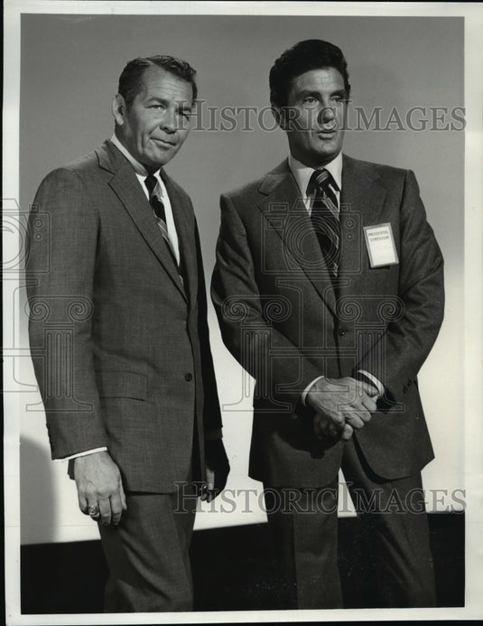 1950 Presidential Adviser Robert Finch on So Long Baby & Amen - Historic Images