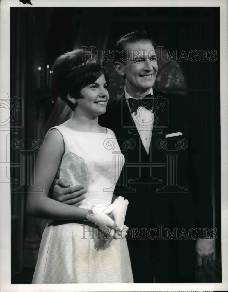 1965 Press Photo CBS presents Miss Teenage America Pageant with Carolyn Mignini - Historic Images