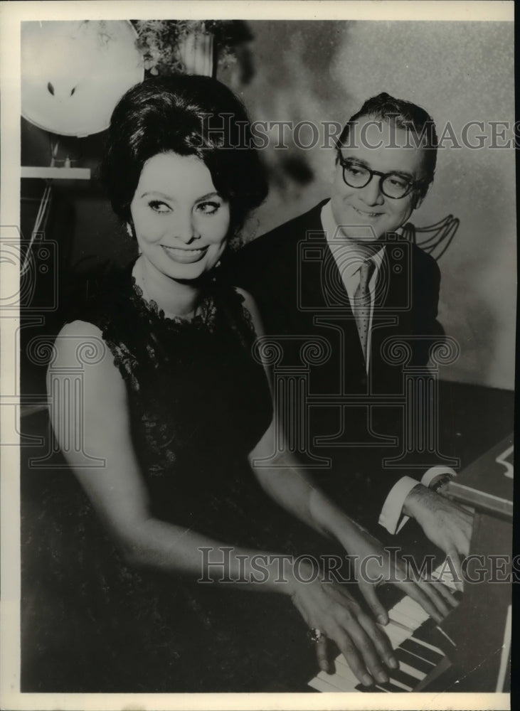 1961 Press Photo Sophia Loren &amp; Steve Allen on The New Steve Allen Show - Historic Images