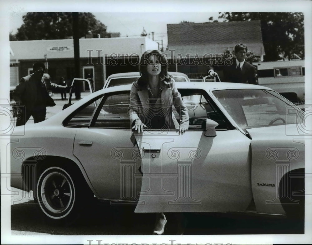 1976 Press Photo ABC presents Feather & Father with Stefanie Powers - cvp76901 - Historic Images
