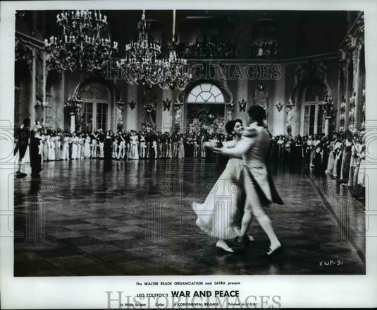 1969 Press Photo Ludmila Savelyeva and Vyacheslav Tihonov in War and Peace - Historic Images
