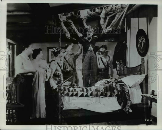 1976 Press Photo Charlie Chaplin in The Great Dictator - Historic Images