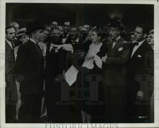 1976 Press Photo Scene From Monsieur Verdoux with Charlie Chaplin - Historic Images