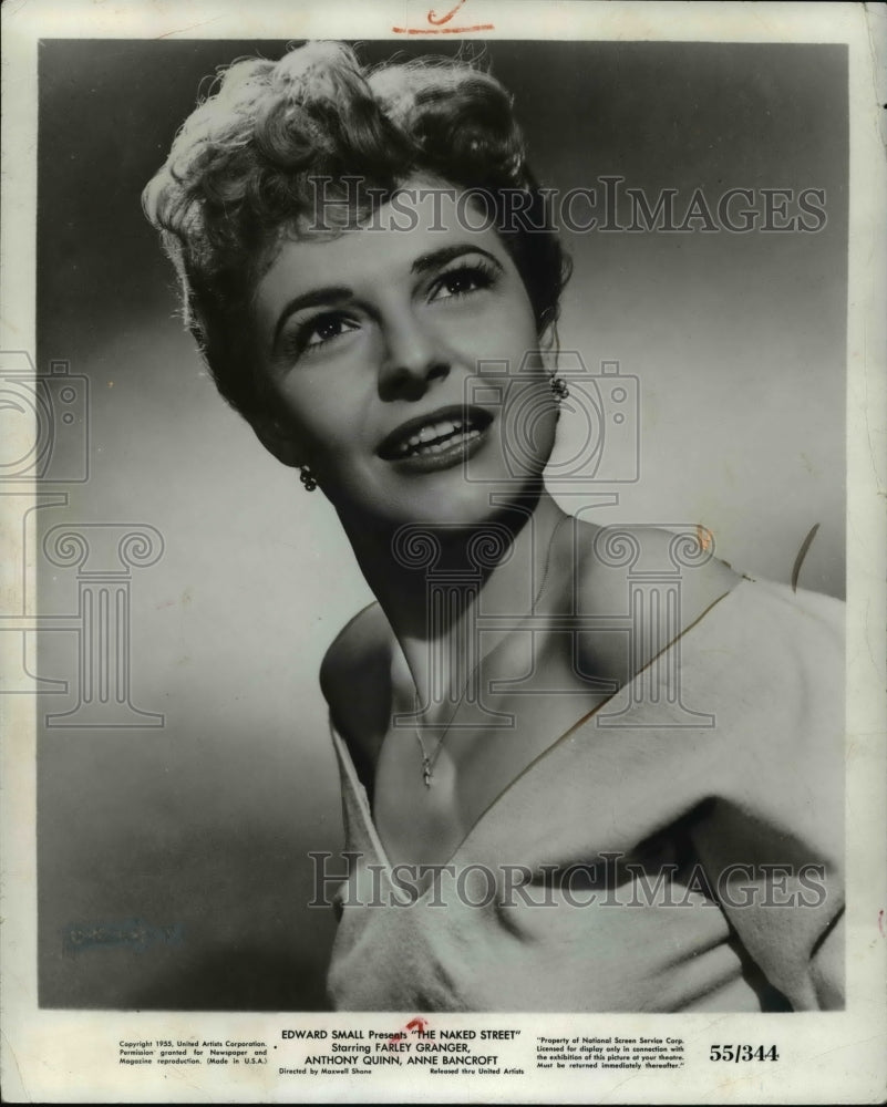 1963 Press Photo Anne Bancroft in The Naked Street - cvp77269 - Historic Images