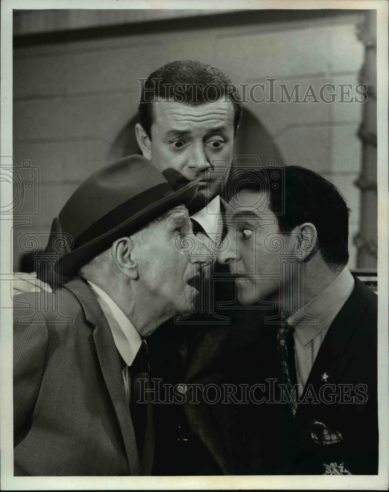 1950 Press Photo Jimmy Durante, Vic Damone on Danny Thomas Special - cvp77557 - Historic Images