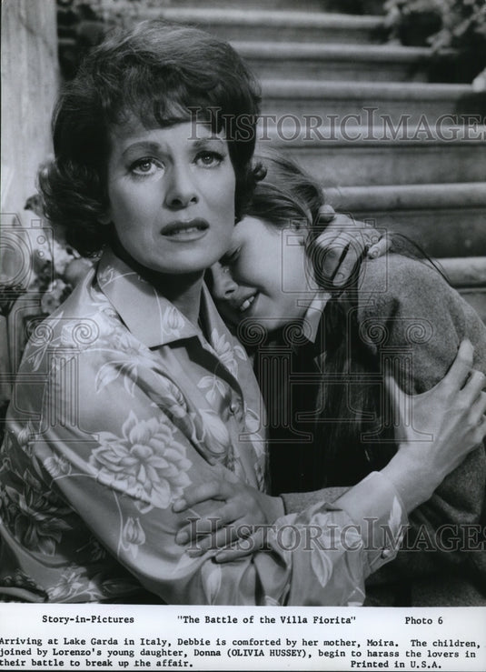1965 Press Photo Maureen O'Hara and Olivia Hussey - Historic Images