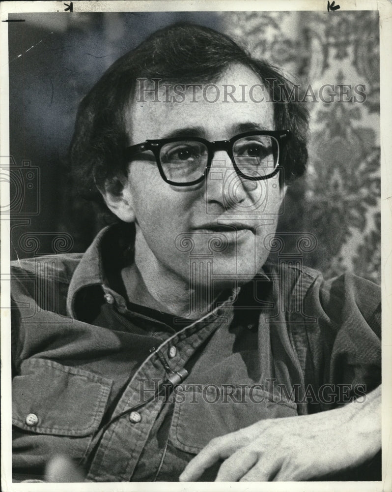 1977 Press Photo Woody Allen - cvp78098 - Historic Images