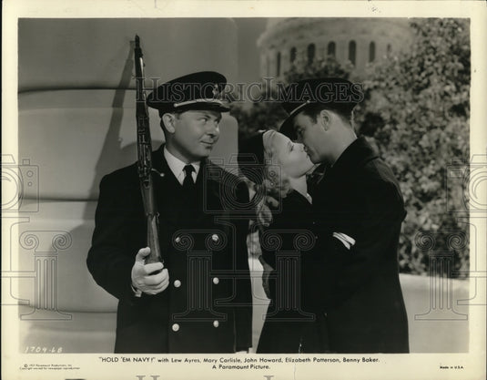 1969 Press Photo Paramount presents Hole Em Navy! with Benny Baker, Lew Ayres, - Historic Images