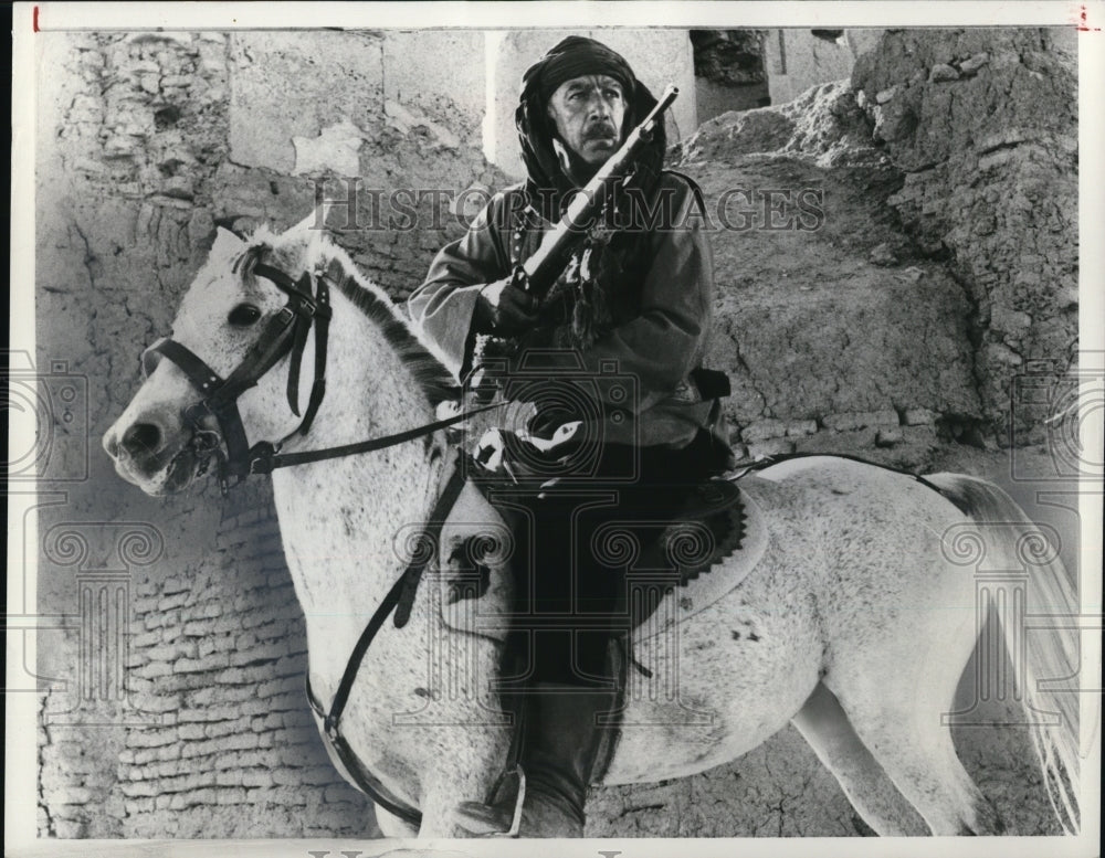 1978, Anthony Quinn in Caravans - cvp78621 - Historic Images
