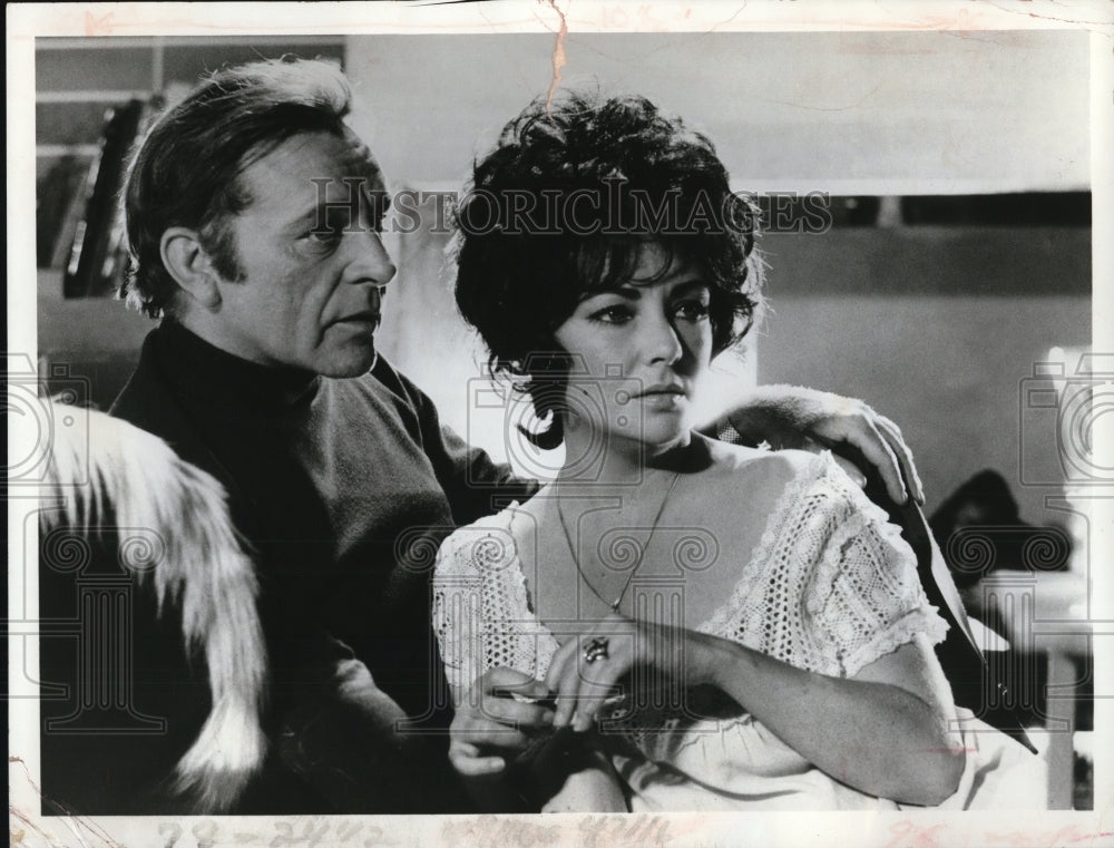 1973, Richard Burton & Elizabeth Taylor in Divorce His-Divorce Hers - Historic Images