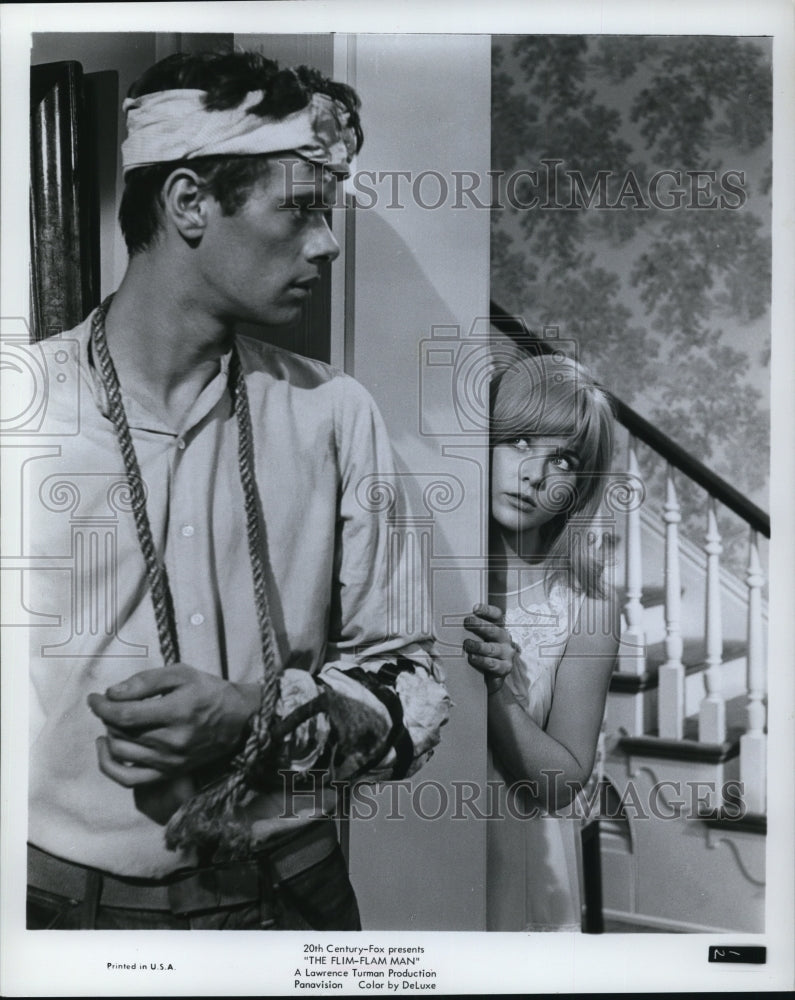 1968 Press Photo Michael Sarrazin &amp; Sue Lyon in The Flim-Flam Man - cvp79181-Historic Images