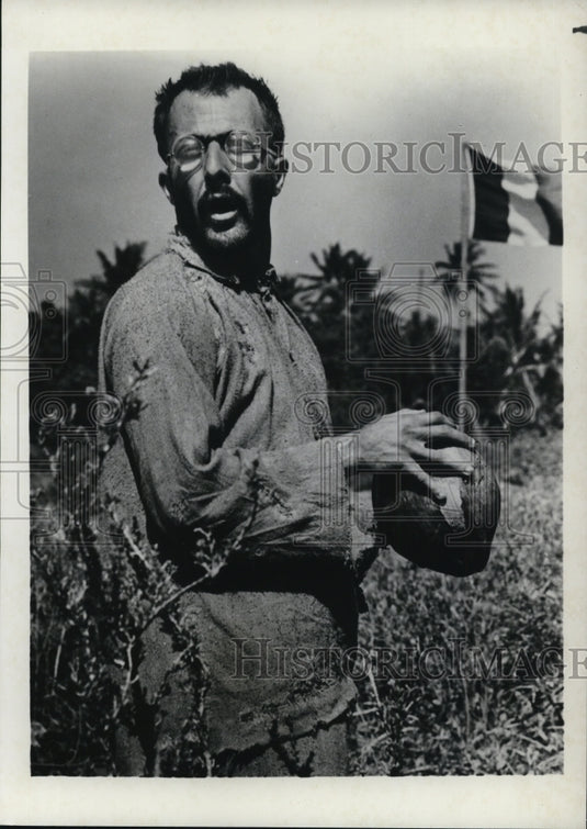 1977 Press Photo Dustin Hoffman in Papillon - Historic Images