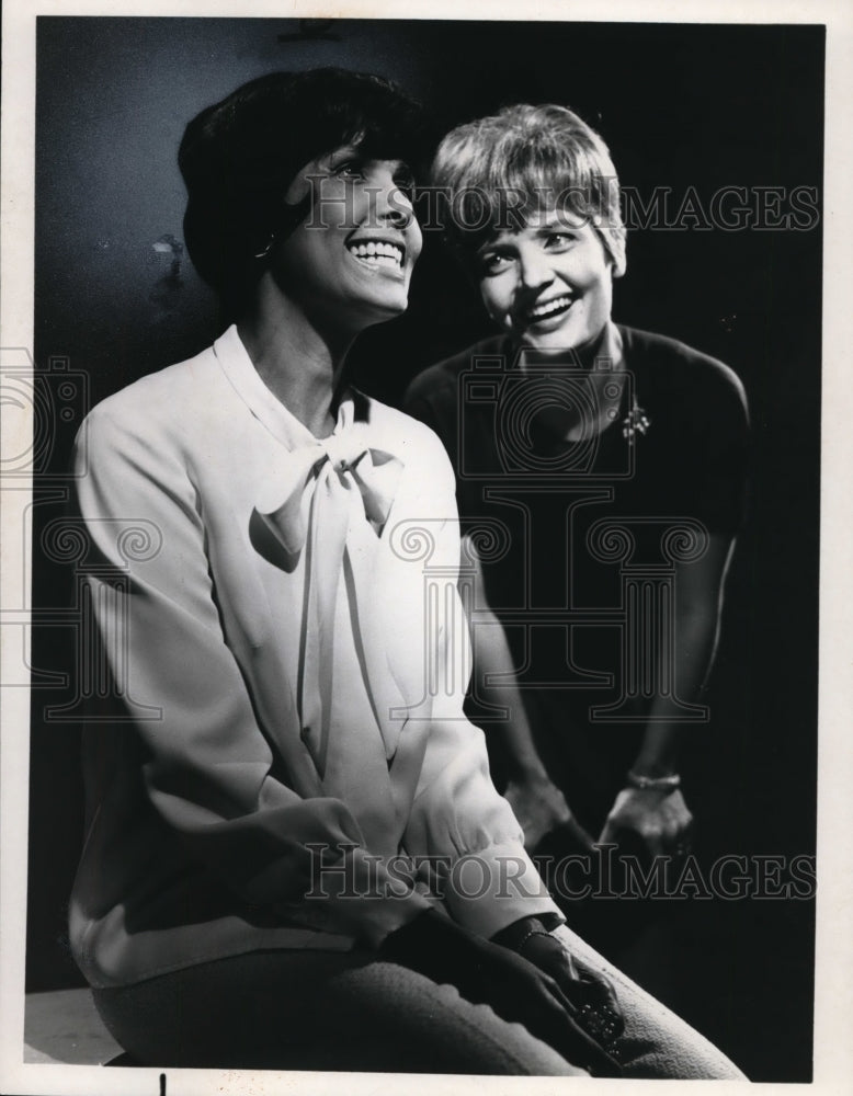 1965 Press Photo Lena Horne and Florence Henderson-Historic Images