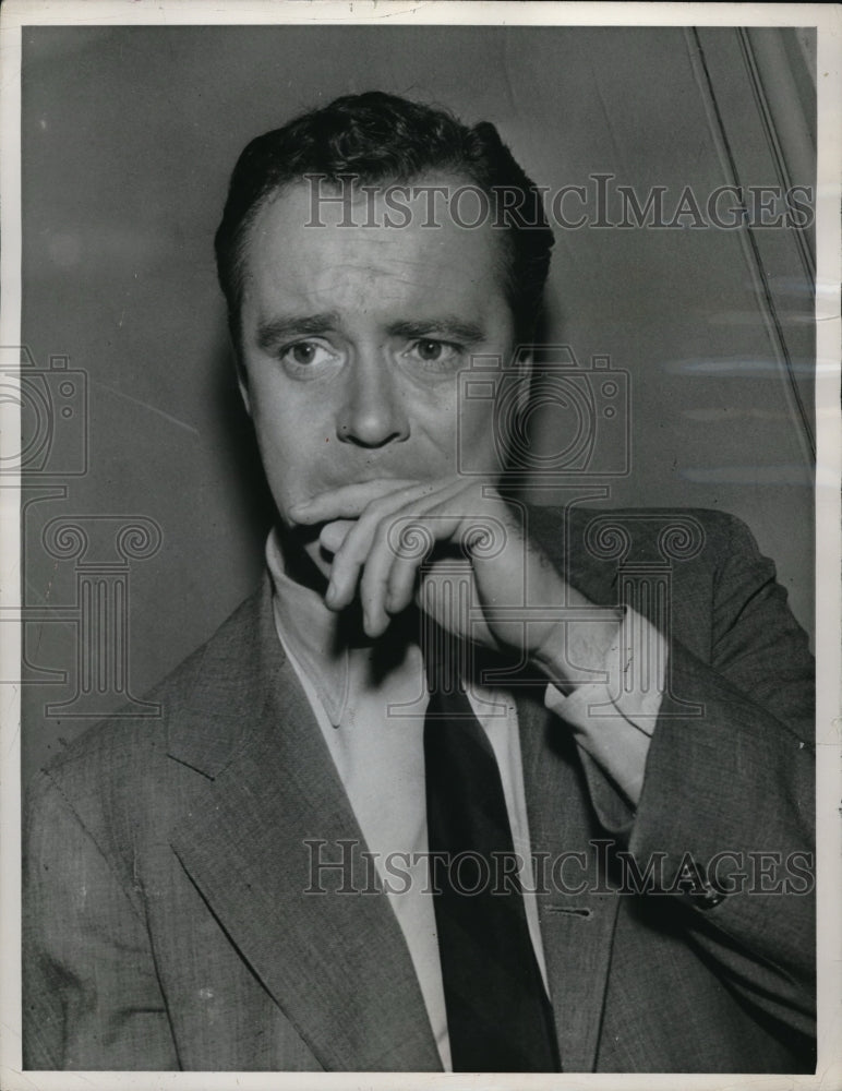 1958 Press Photo Jack Lemmon in Dr Roberts-Historic Images