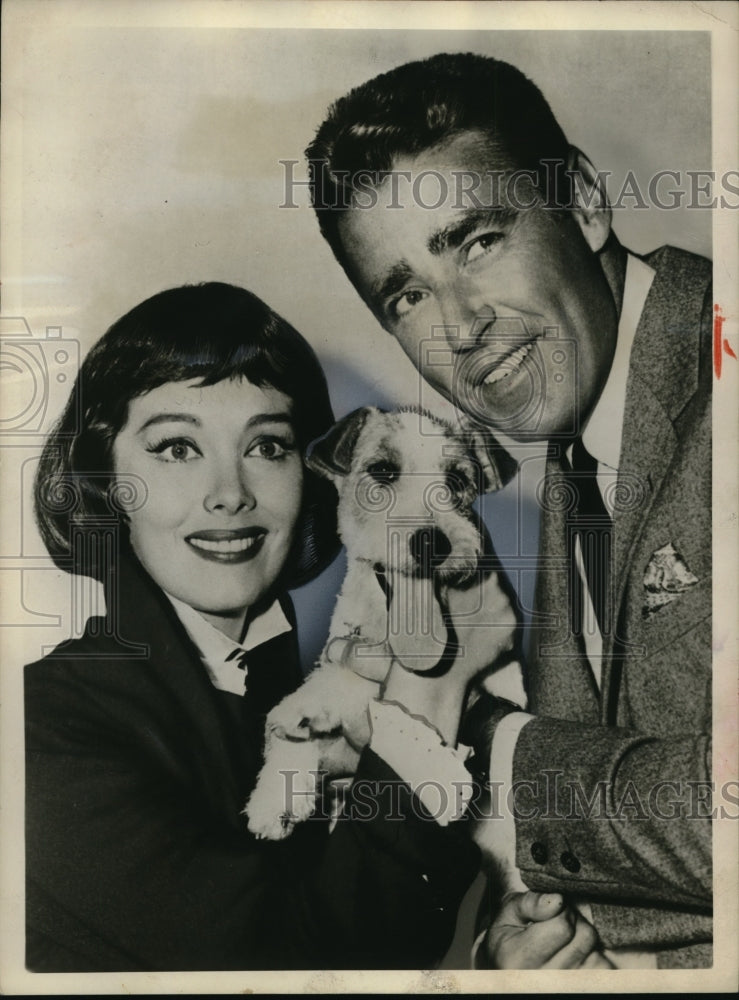 Press Photo Peter Lawford and Phyllis Kirk star in The Thin Man - cvp79837-Historic Images