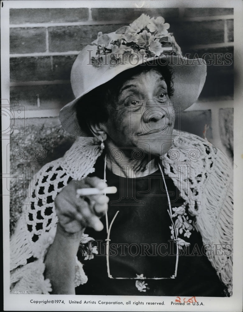 1974 Moms Mablet in Amazing Grace  - Historic Images