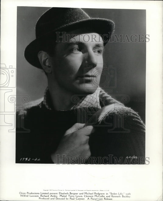 1940 Press Photo Michael Redgrave in Stolen Life - Historic Images